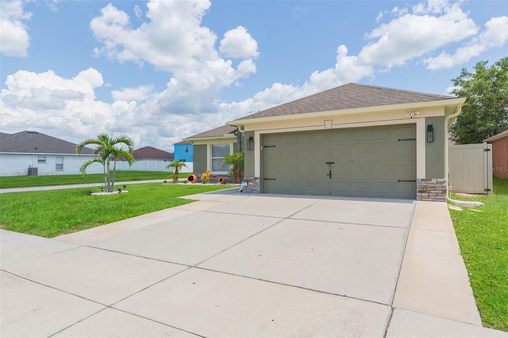 Photo of 11913 Butler Woods Circle, Riverview, FL 33579 (MLS # TB8401687)