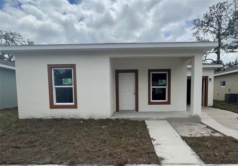 5017 FINDERS COURT TAMPA FL 33617