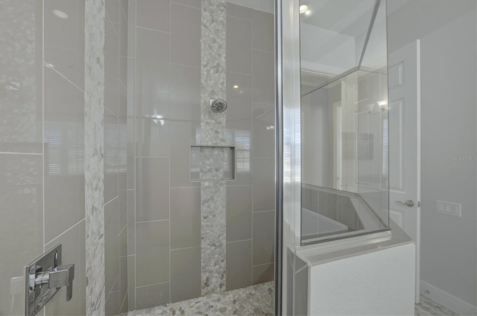 GRAN PARADISO PH 1 - Residential