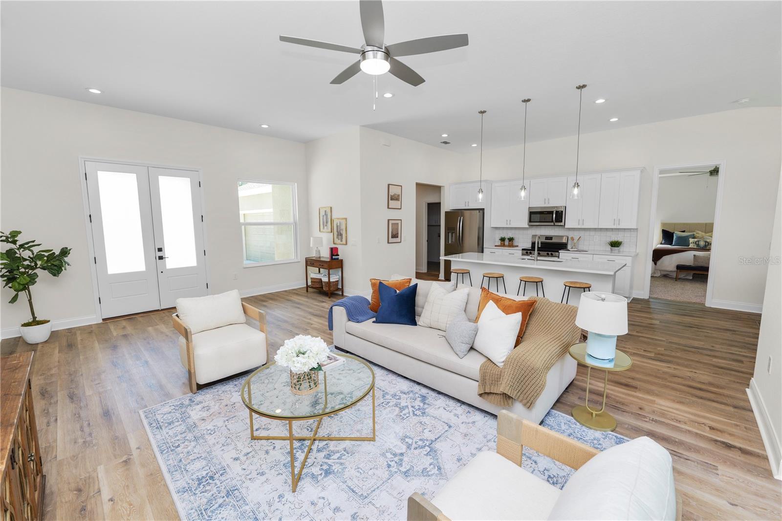 SUN N LAKE - Residential