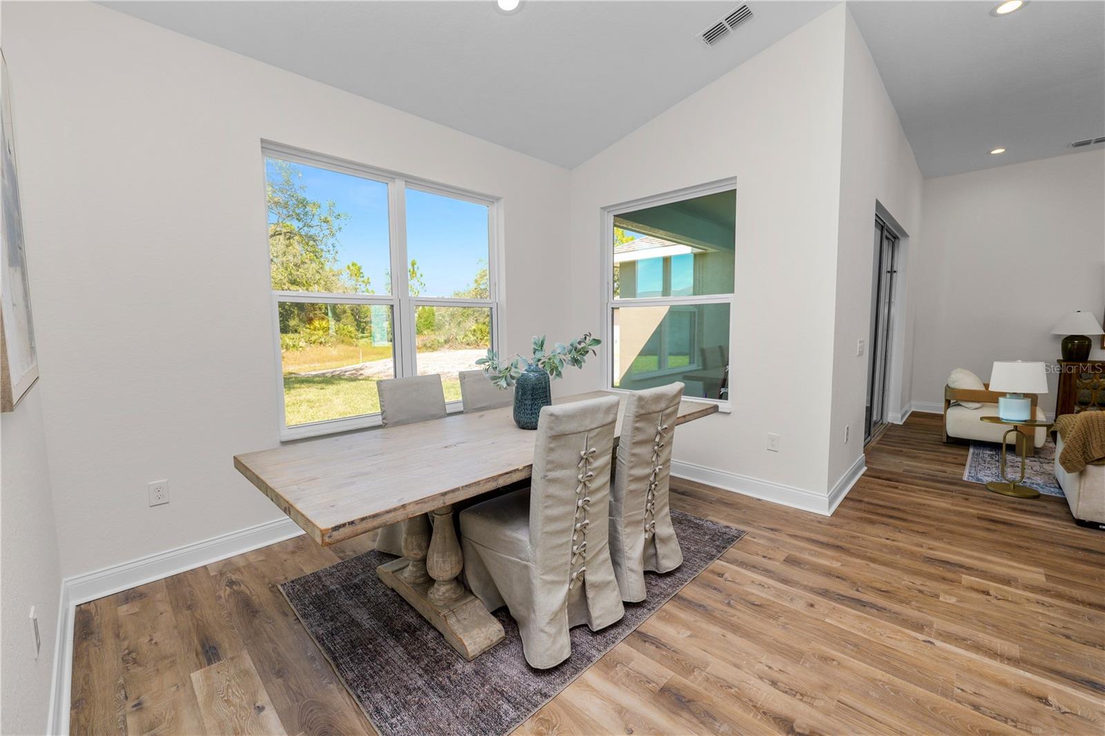 SUN N LAKE - Residential