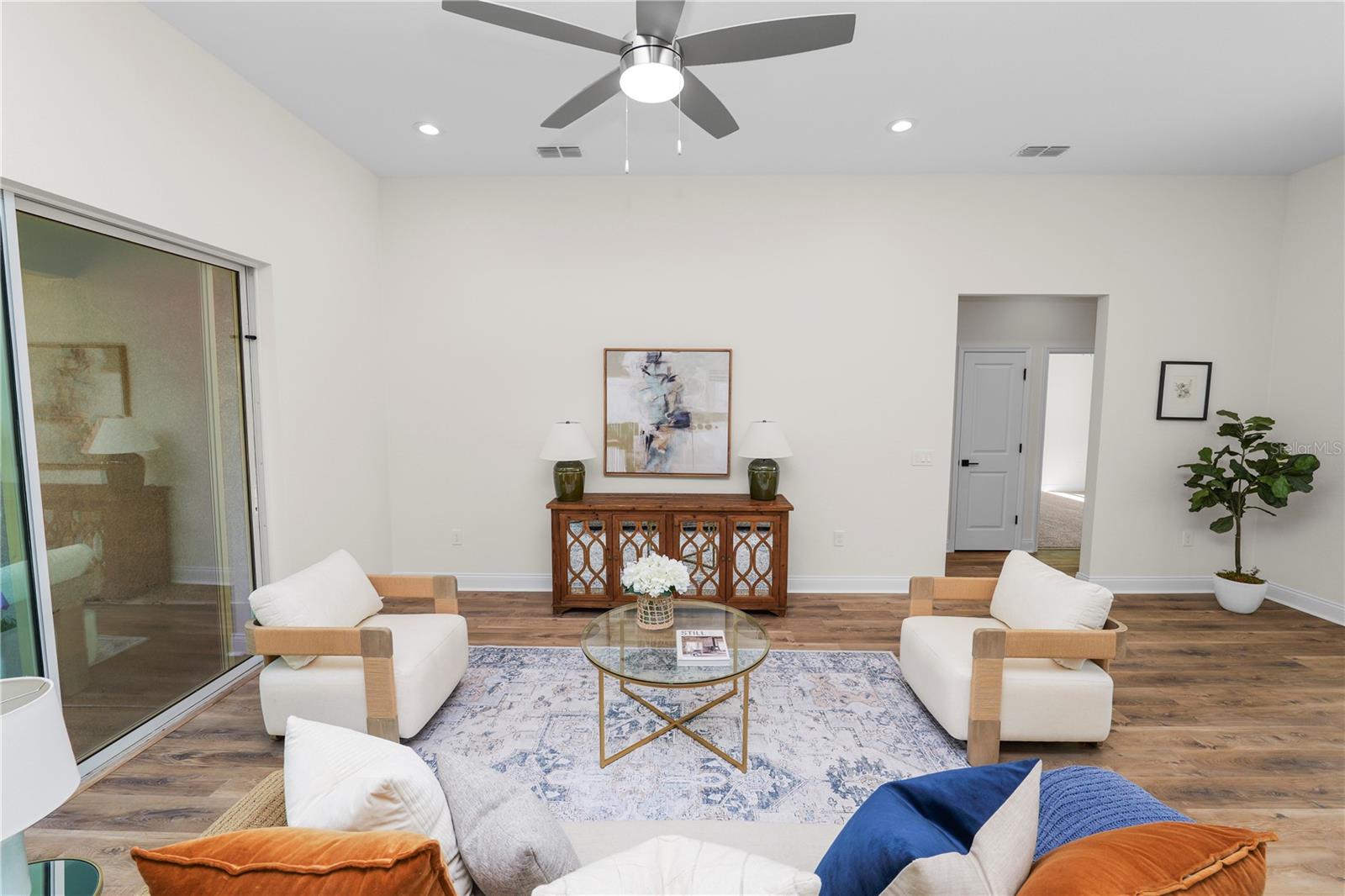 SUN N LAKE - Residential