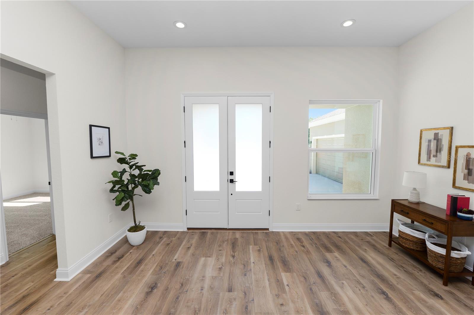 SUN N LAKE - Residential