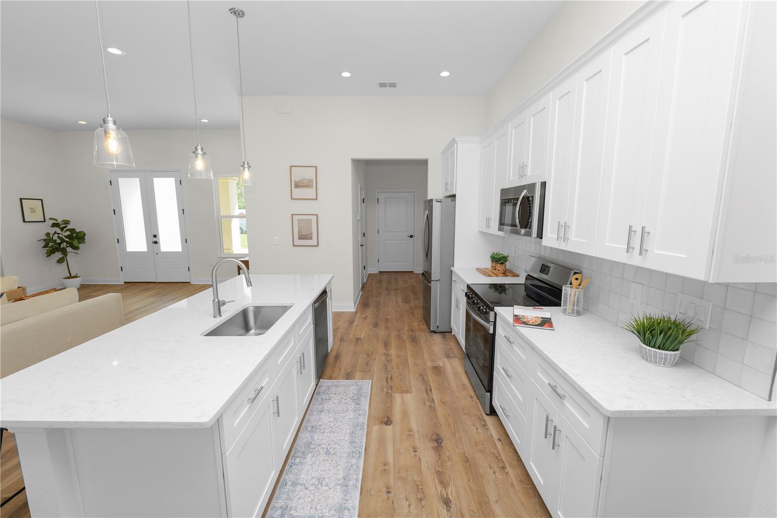 SUN N LAKE - Residential