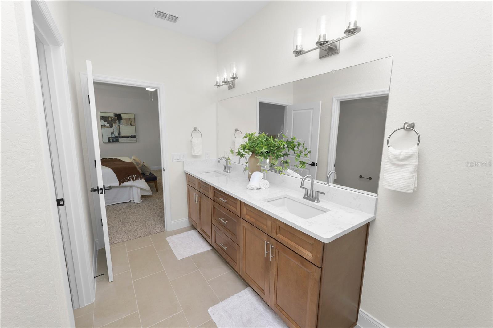 SUN N LAKE - Residential