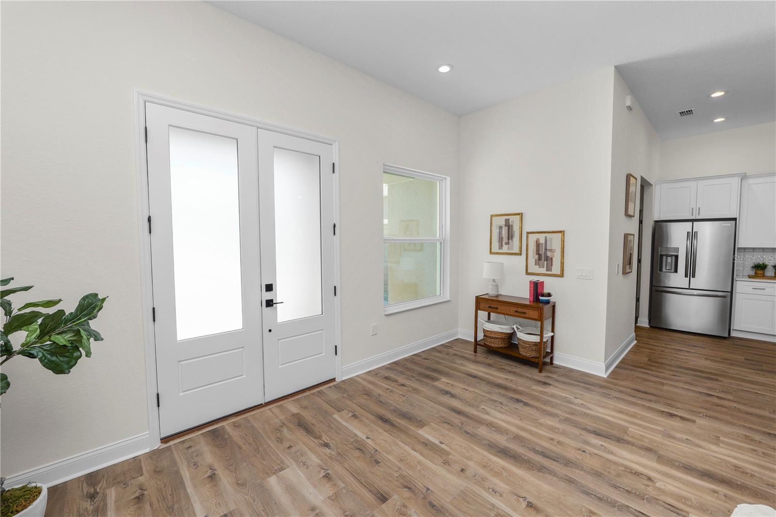 SUN N LAKE - Residential