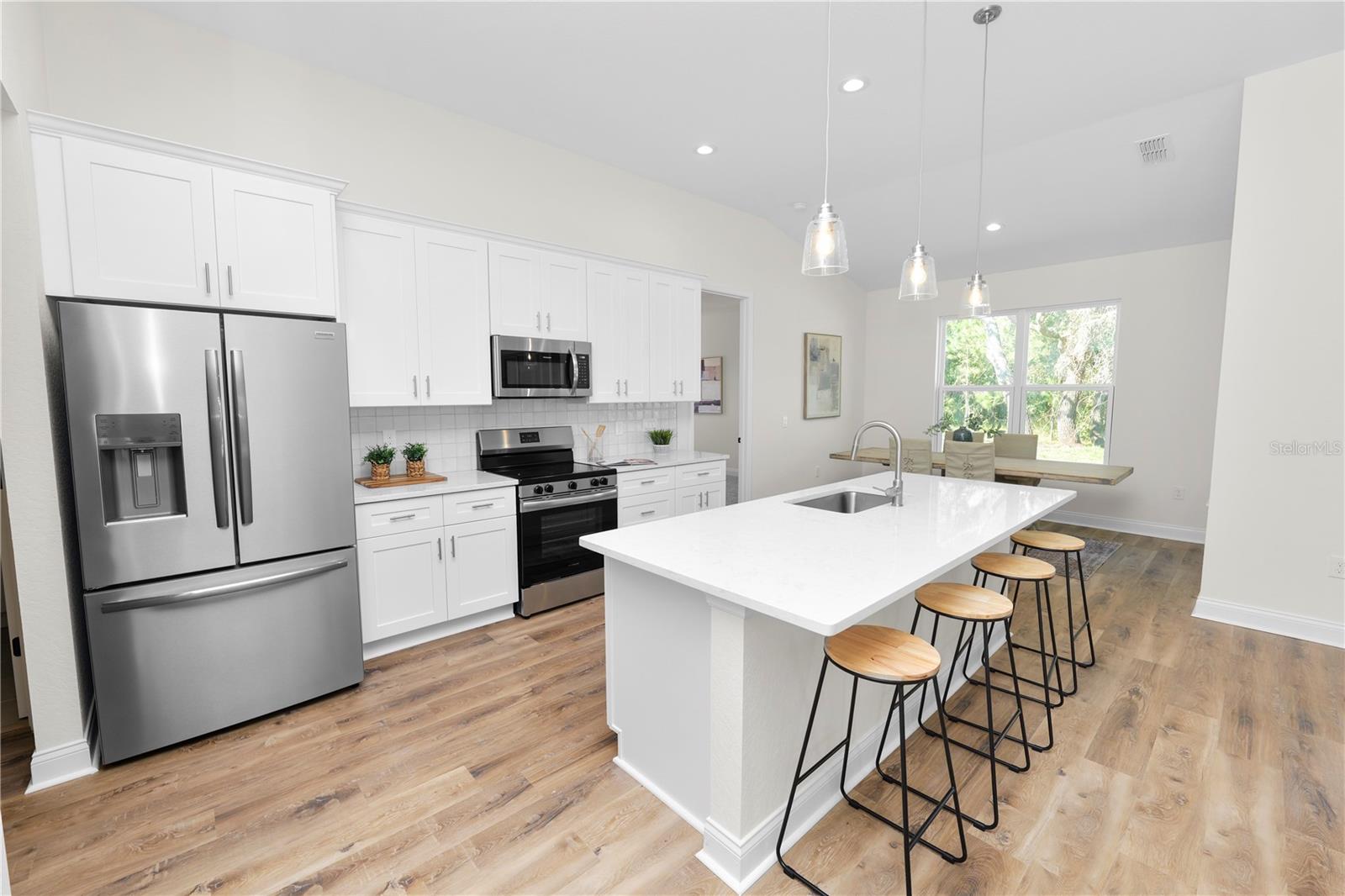 SUN N LAKE - Residential