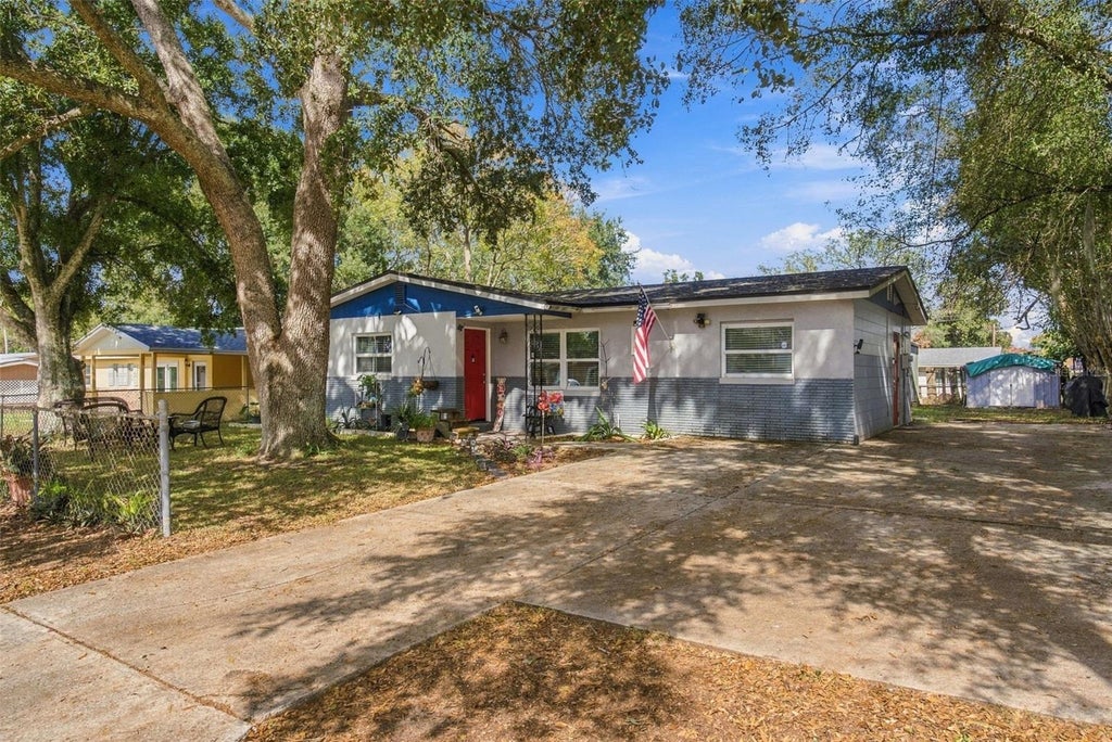 Photo of 134 Grove Drive, Haines City, FL 33844 (MLS # O6453664)