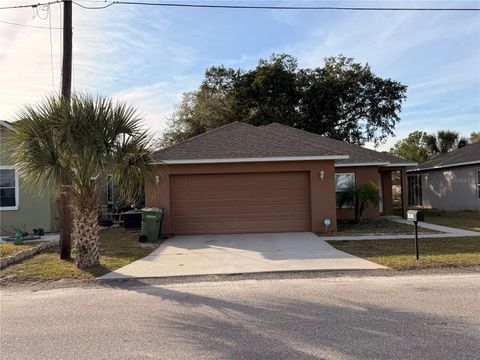 Photo of 1911 Brown Street NE, Winter Haven, FL 33881 (MLS # O6373193)