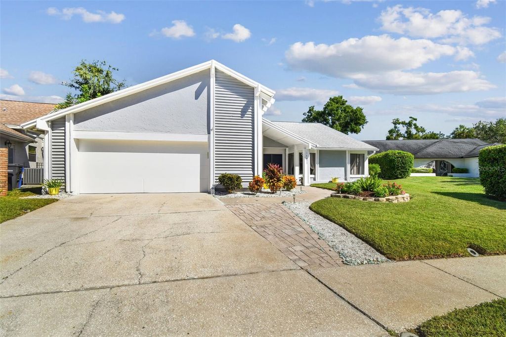 Photo of 14603 Village Glen Circle, Tampa, FL 33618 (MLS # TB8438305)