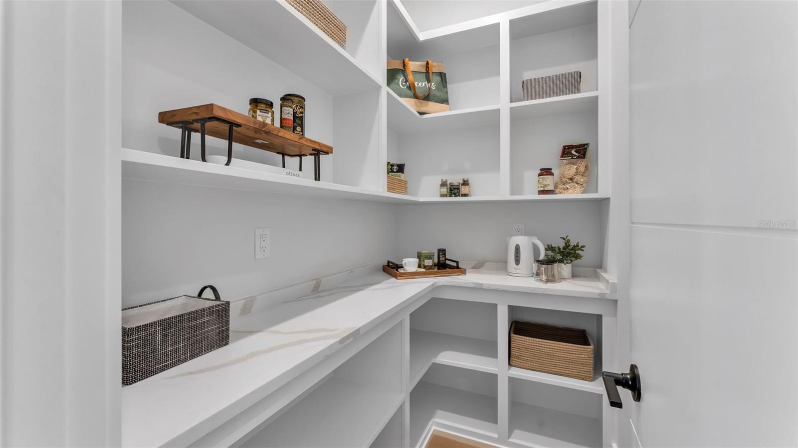 DELPHI HILLS - Residential