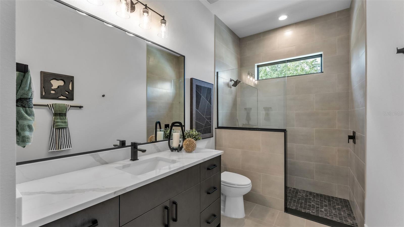 DELPHI HILLS - Residential