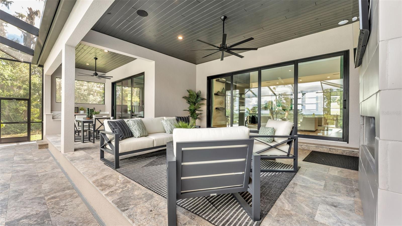 DELPHI HILLS - Residential