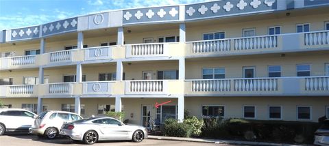 Photo of 2221 Swedish Drive #17, Clearwater, FL 33763 (MLS # TB8470251)