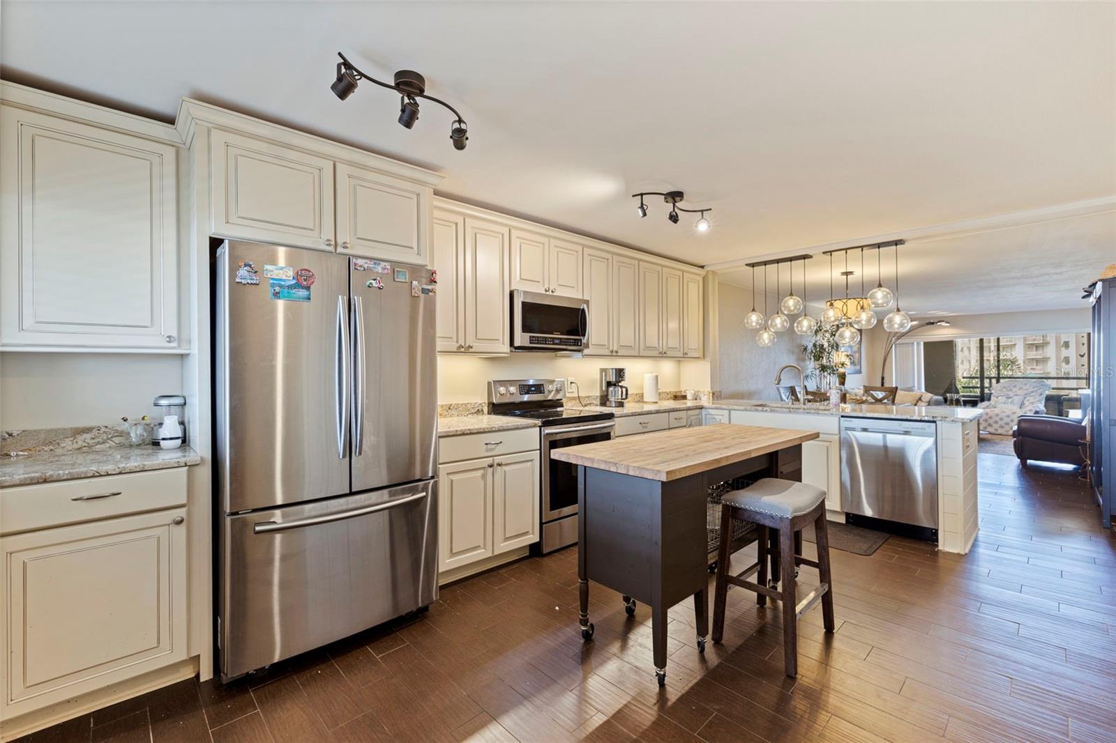 VILLAGE AT TIERRA VERDE CONDO - Residential