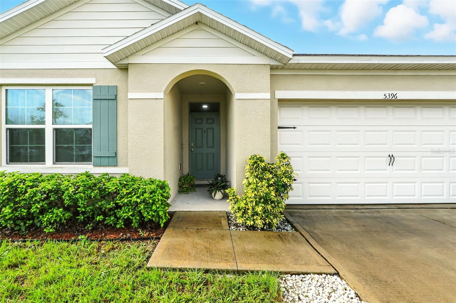 5396 HICKORY DOWNS WAY