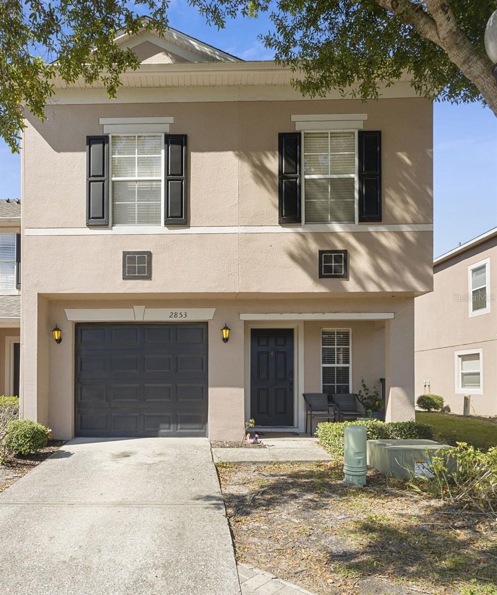 2853 CLIFFE COURT