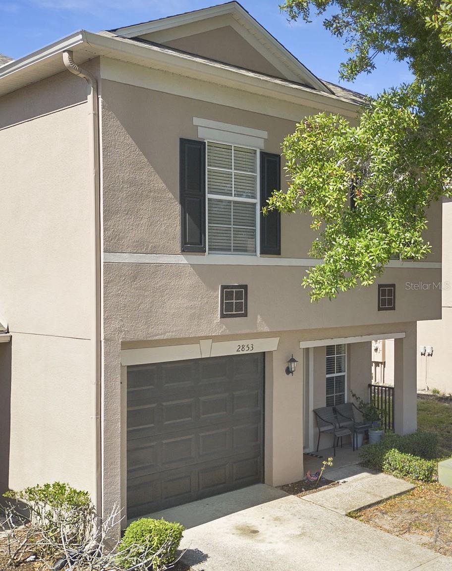 2853 CLIFFE COURT