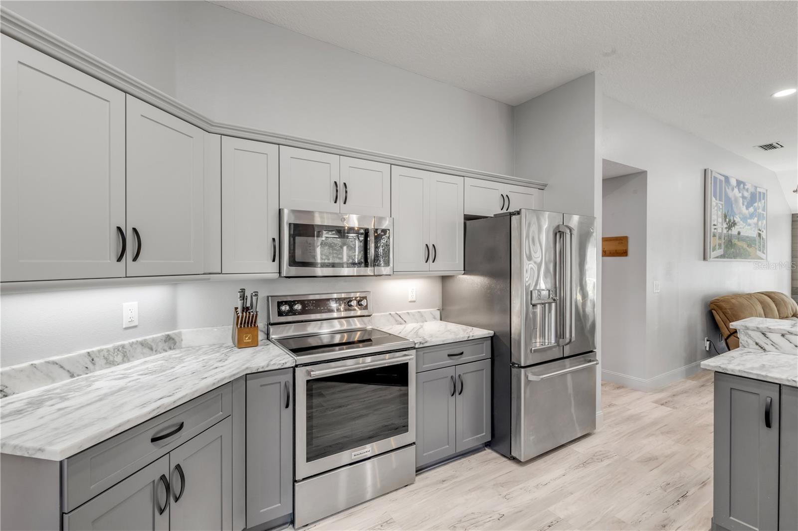 HUNTERS RIDGE - Residential