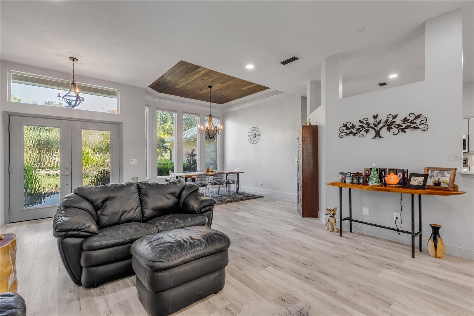 HUNTERS RIDGE - Residential