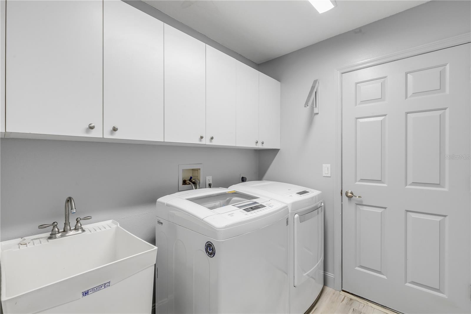 HUNTERS RIDGE - Residential