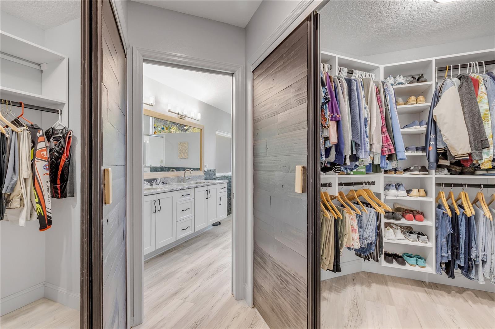 HUNTERS RIDGE - Residential