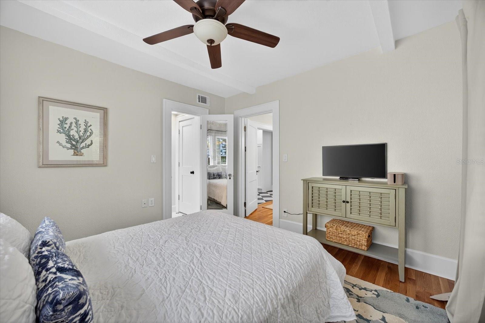 SNELL & HAMLETTS NORTH SHORE ADD - Residential Lease