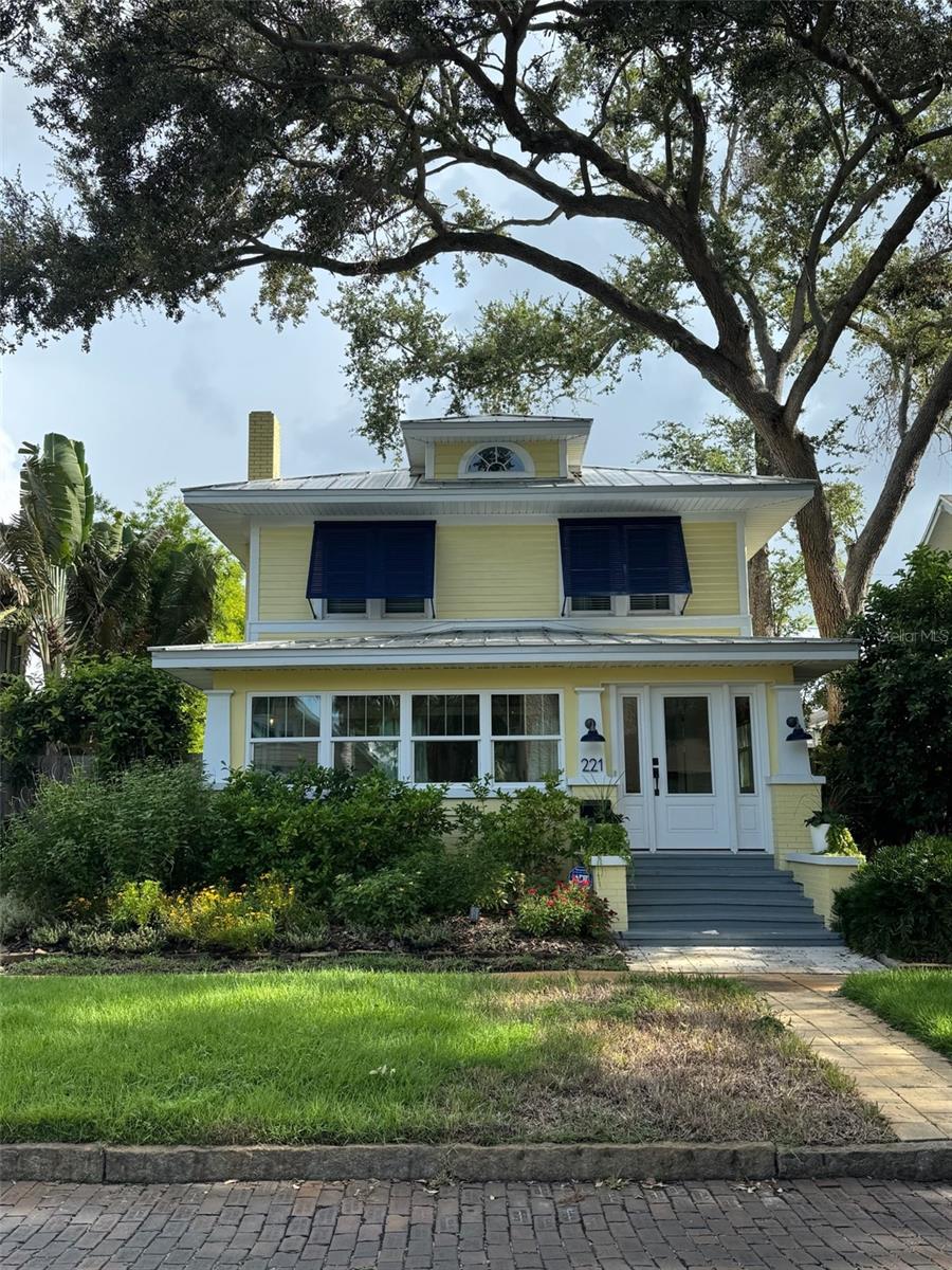 Charming Old Northeast Gem – Monthly Retreat with Pool & Spa!
Welcome to 221 13th Ave NE, a beautifully restored and updated historic bungalow located in the heart of the iconic Old Northeast neighborhood — just a few blocks to downtown St. Petersburg, the waterfront, shopping, dining, and cultural attractions.
This 5-bedroom, 4-bathroom home offers over 3,100 square feet of stylish and flexible living space, including a detached guest house (ADU) — ideal for extended family, guests, or work-from-home setups.
Property Features:
• Main House: 4 bedrooms (3 upstairs, 1 down), 2 full baths, approx. 2,022 sq ft of elegant living space blending vintage charm with modern comforts.
• Guest House (ADU): 1 spacious bedroom upstairs, 2 full bathrooms, approx. 1,120 sq ft with its own kitchen and laundry – perfect for hosting or extra privacy.
• Resort-Style Backyard: Enjoy Florida’s winter weather in your private saltwater pool and spa (with new gas heater), surrounded by lush landscaping and ample entertaining space.
• Modern Comforts: 2024 new roof, updated AC systems, high-end appliances, inside laundry in main house and pool house (ADU) and beautifully renovated interiors.
One of St. Pete’s most coveted neighborhoods — quiet, walkable, and just steps to waterfront parks and vibrant city life.
Whether you’re escaping the cold or simply seeking the Florida lifestyle, this monthly rental is fully equipped for comfort, luxury, and convenience. Fully furnished and available for seasonal stays.
Inquire now to reserve your winter retreat! On Season ( October to April) price is $15,000 per month ... Off Season price ( May to September) is $12,000