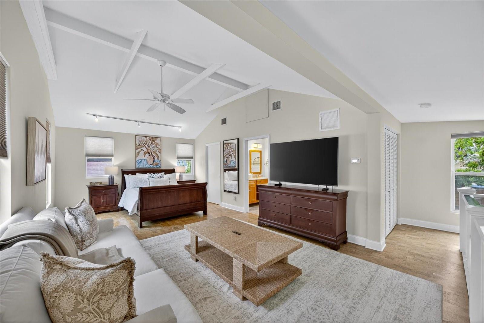 SNELL & HAMLETTS NORTH SHORE ADD - Residential Lease