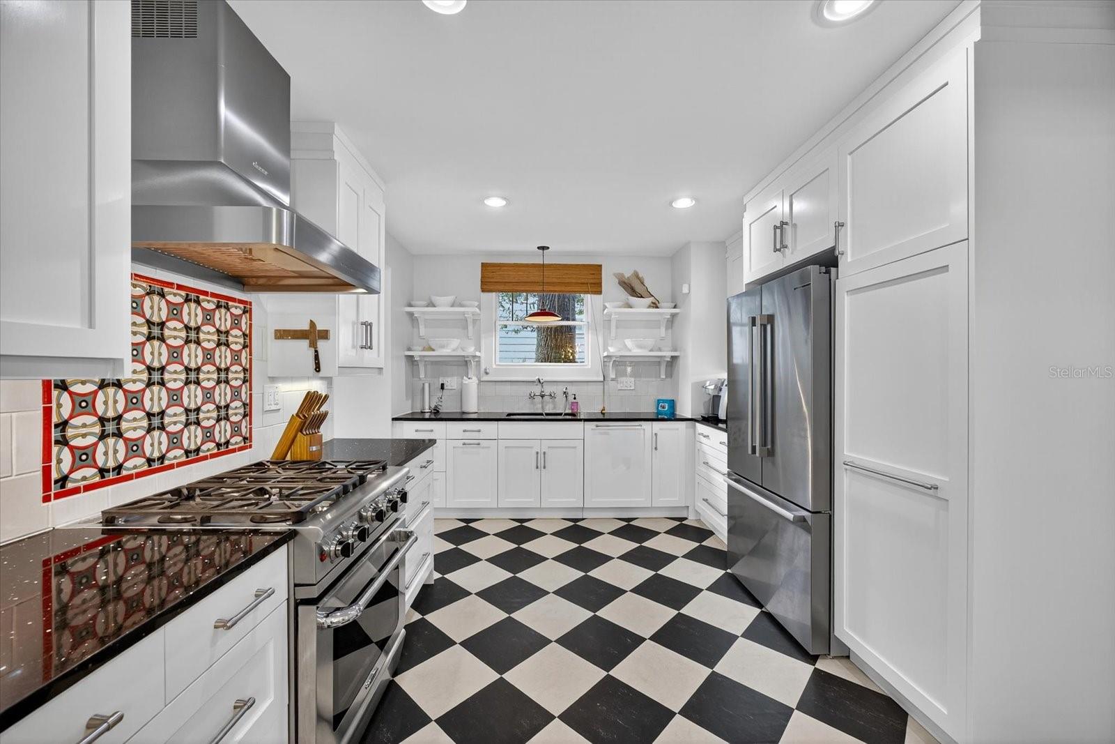 SNELL & HAMLETTS NORTH SHORE ADD - Residential Lease