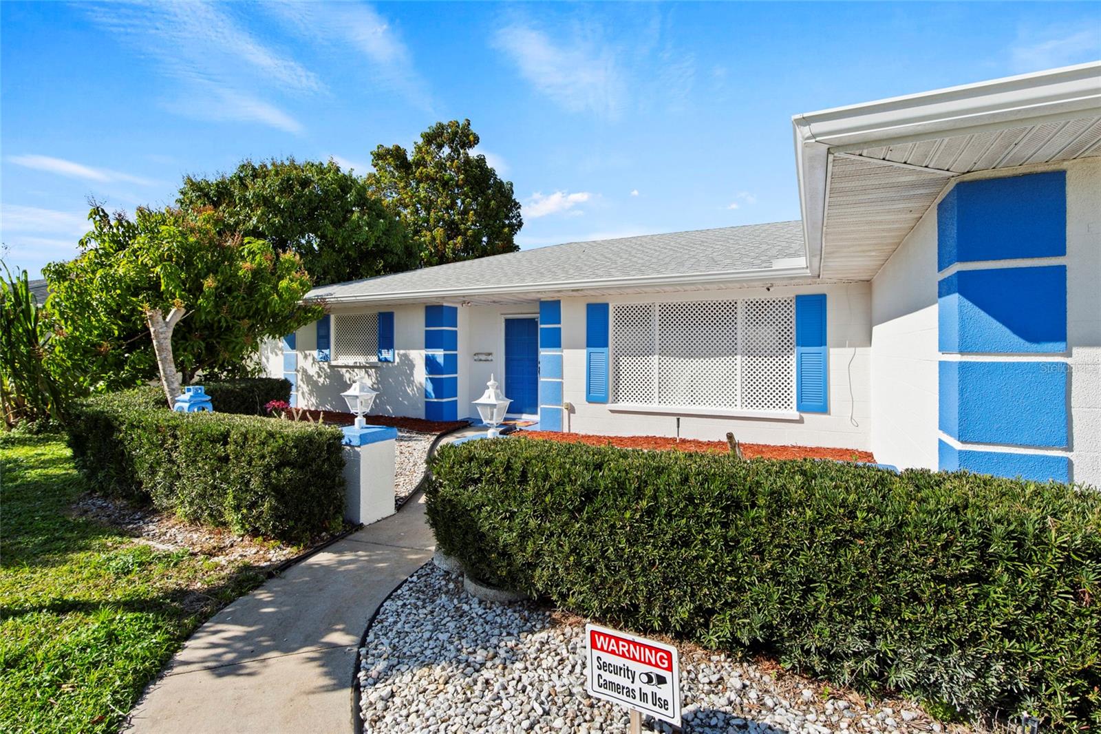 TOWN & COUNTRY ESTS - Residential