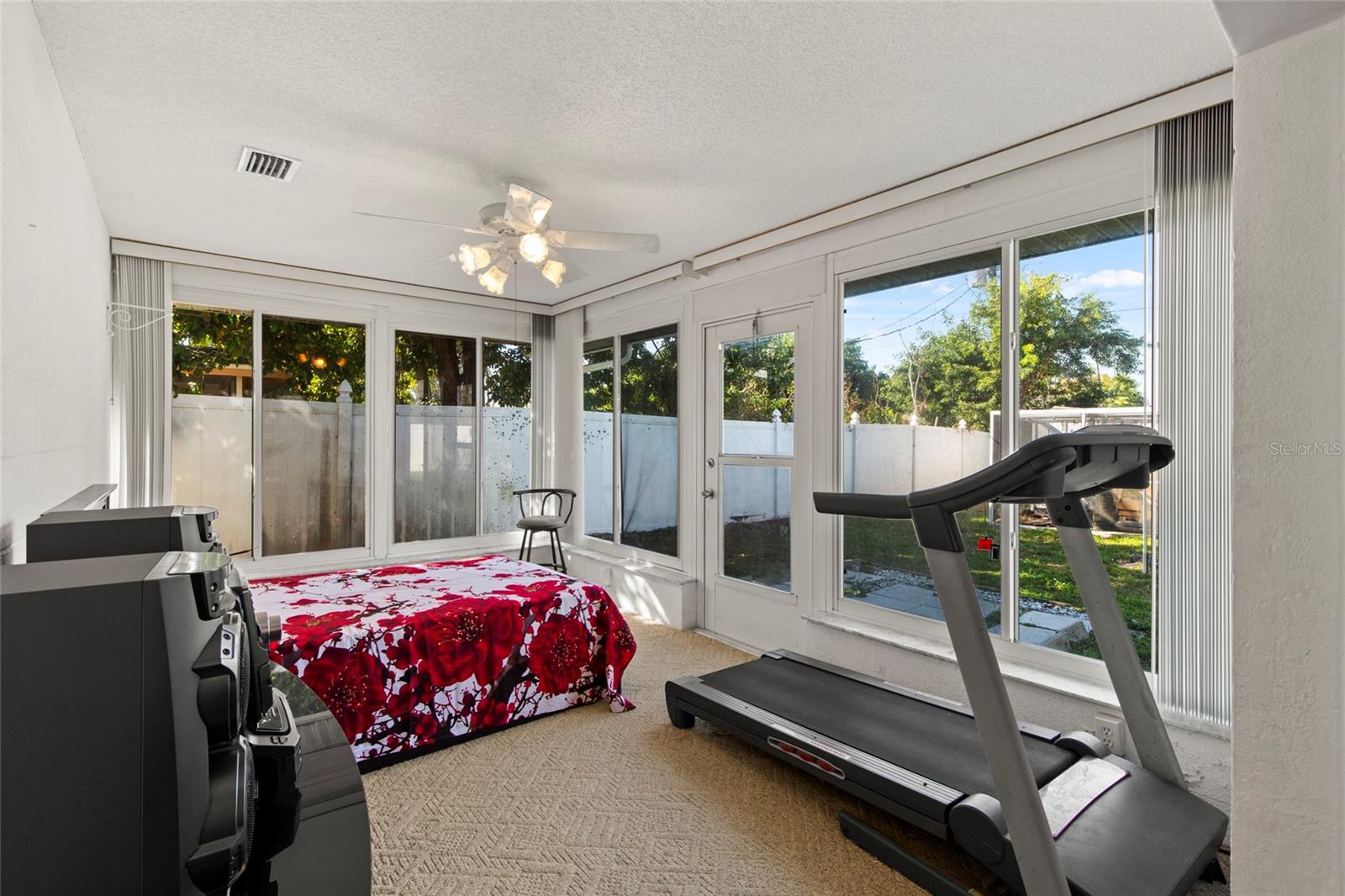 TOWN & COUNTRY ESTS - Residential