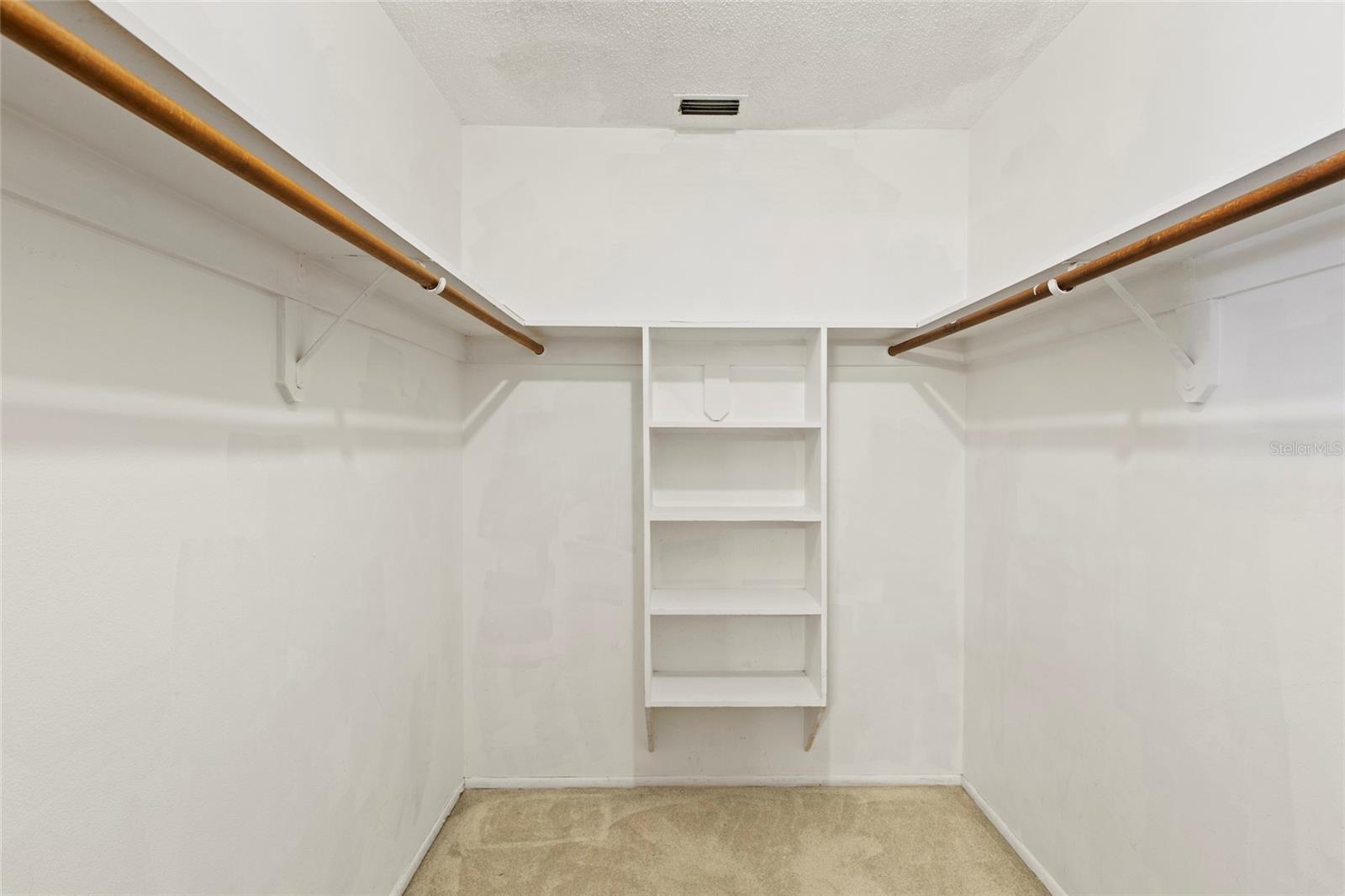 TOWN & COUNTRY ESTS - Residential