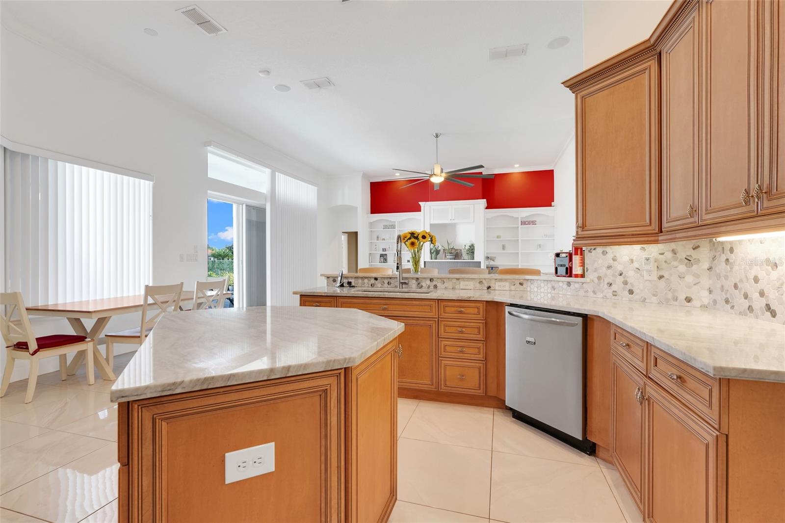 KENSINGTON PARK - Residential