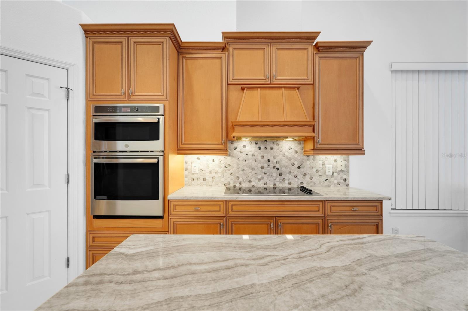 KENSINGTON PARK - Residential