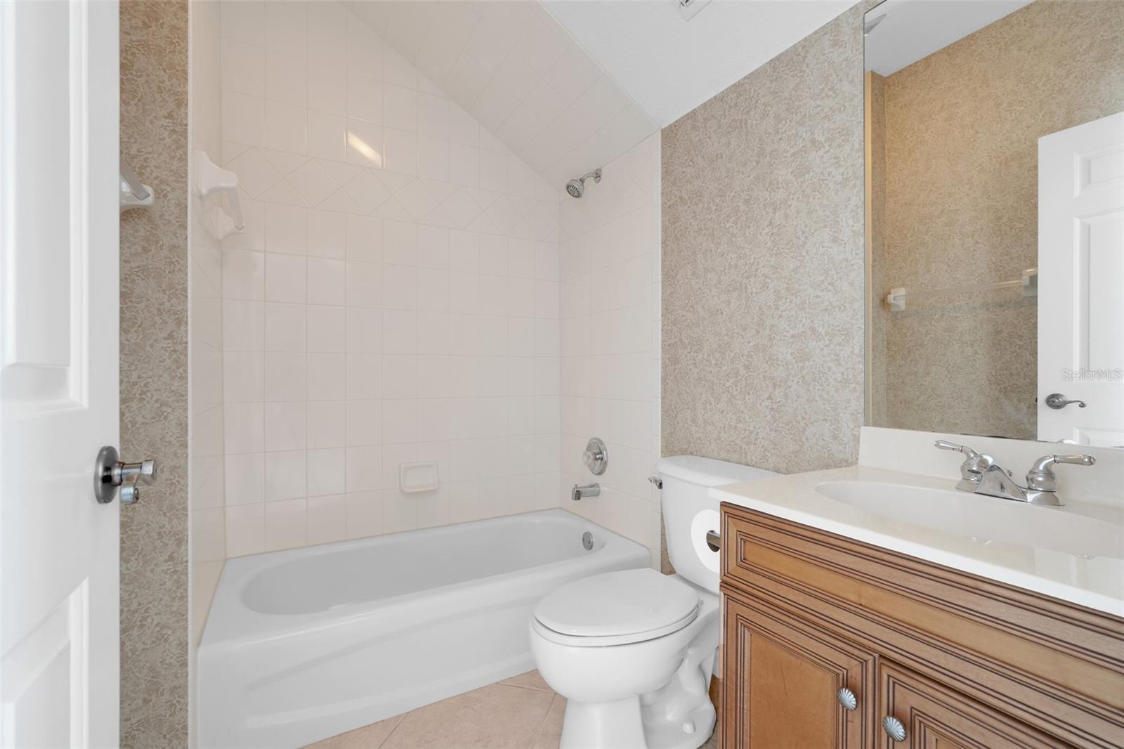 KENSINGTON PARK - Residential