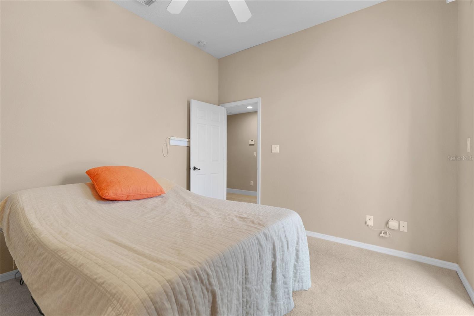 KENSINGTON PARK - Residential