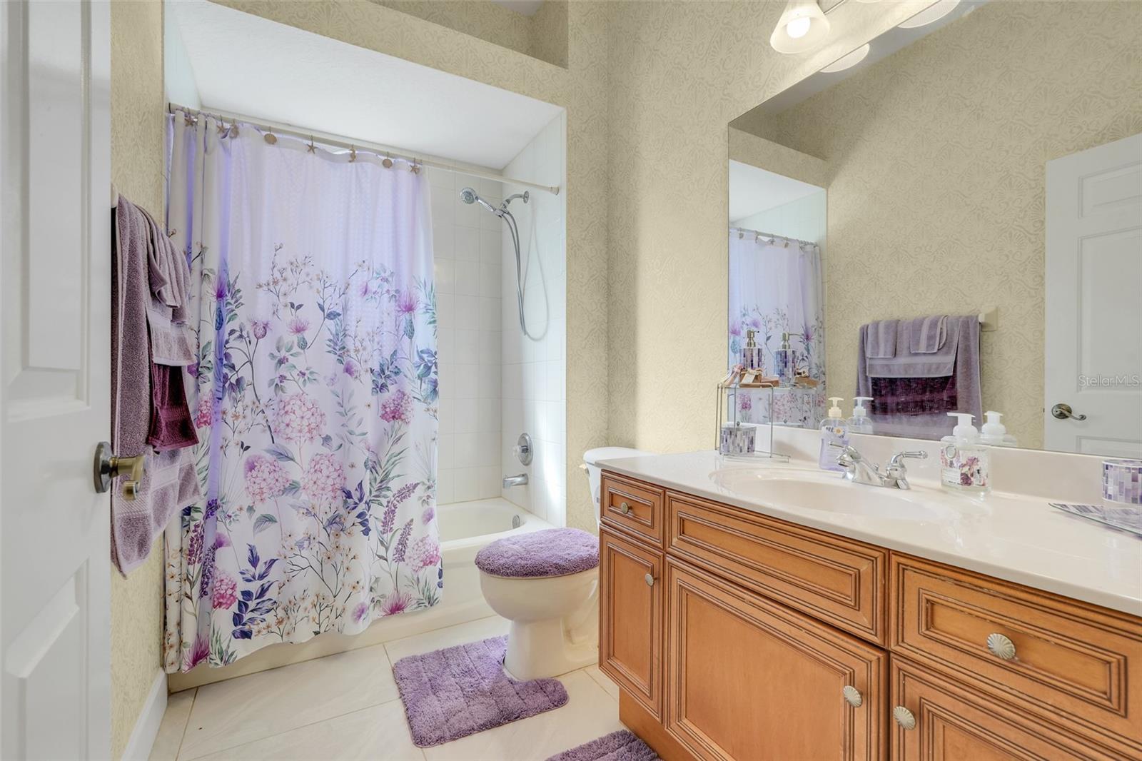 KENSINGTON PARK - Residential