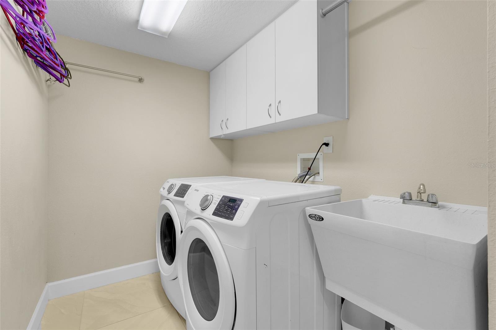 KENSINGTON PARK - Residential