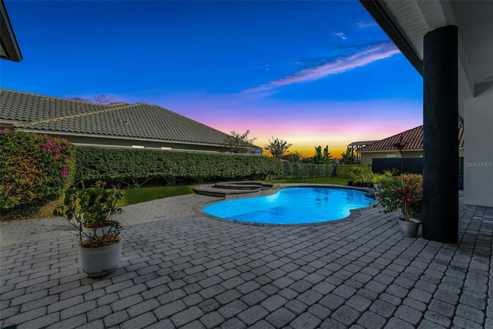 KENSINGTON PARK - Residential