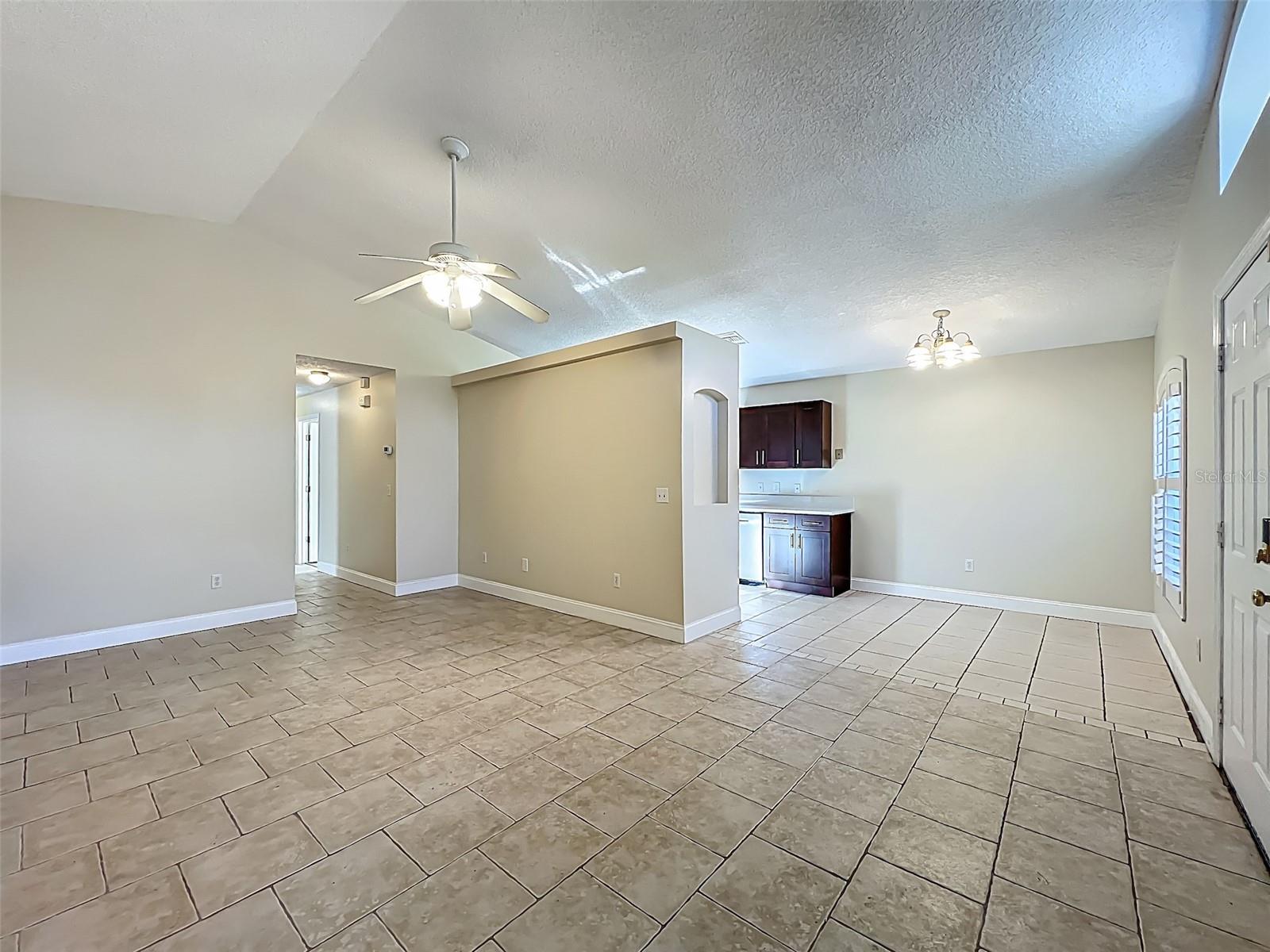 1115 NAPLES DRIVE