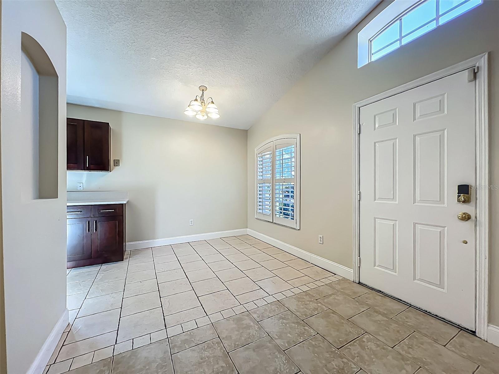 1115 NAPLES DRIVE