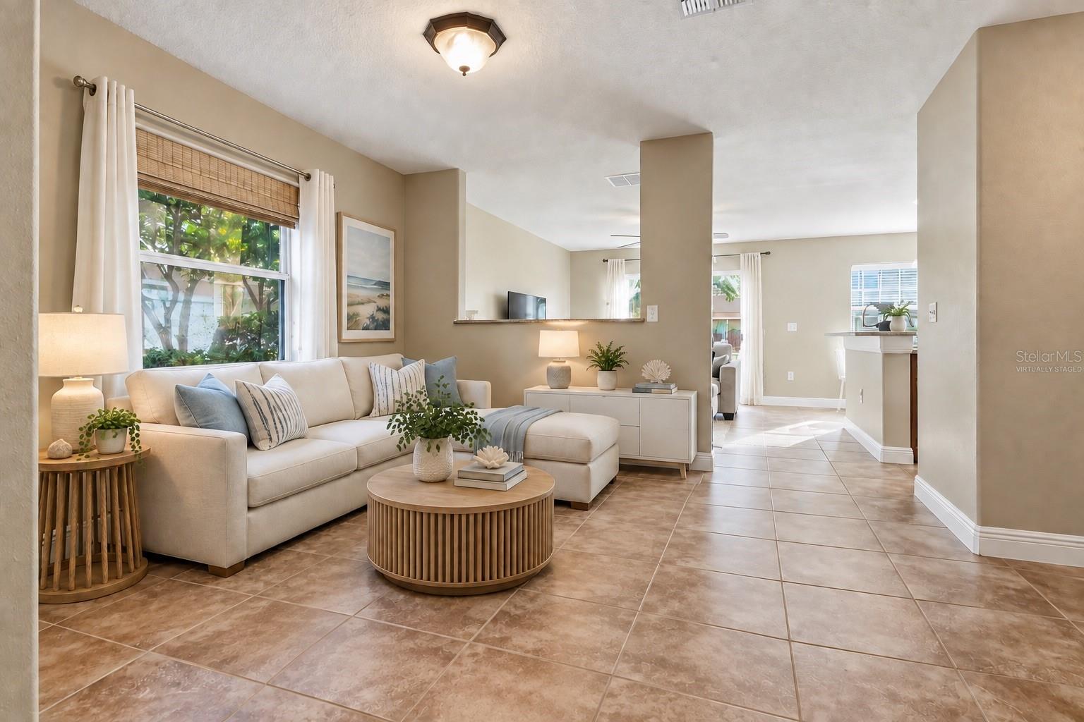 2816 CLIFFE COURT