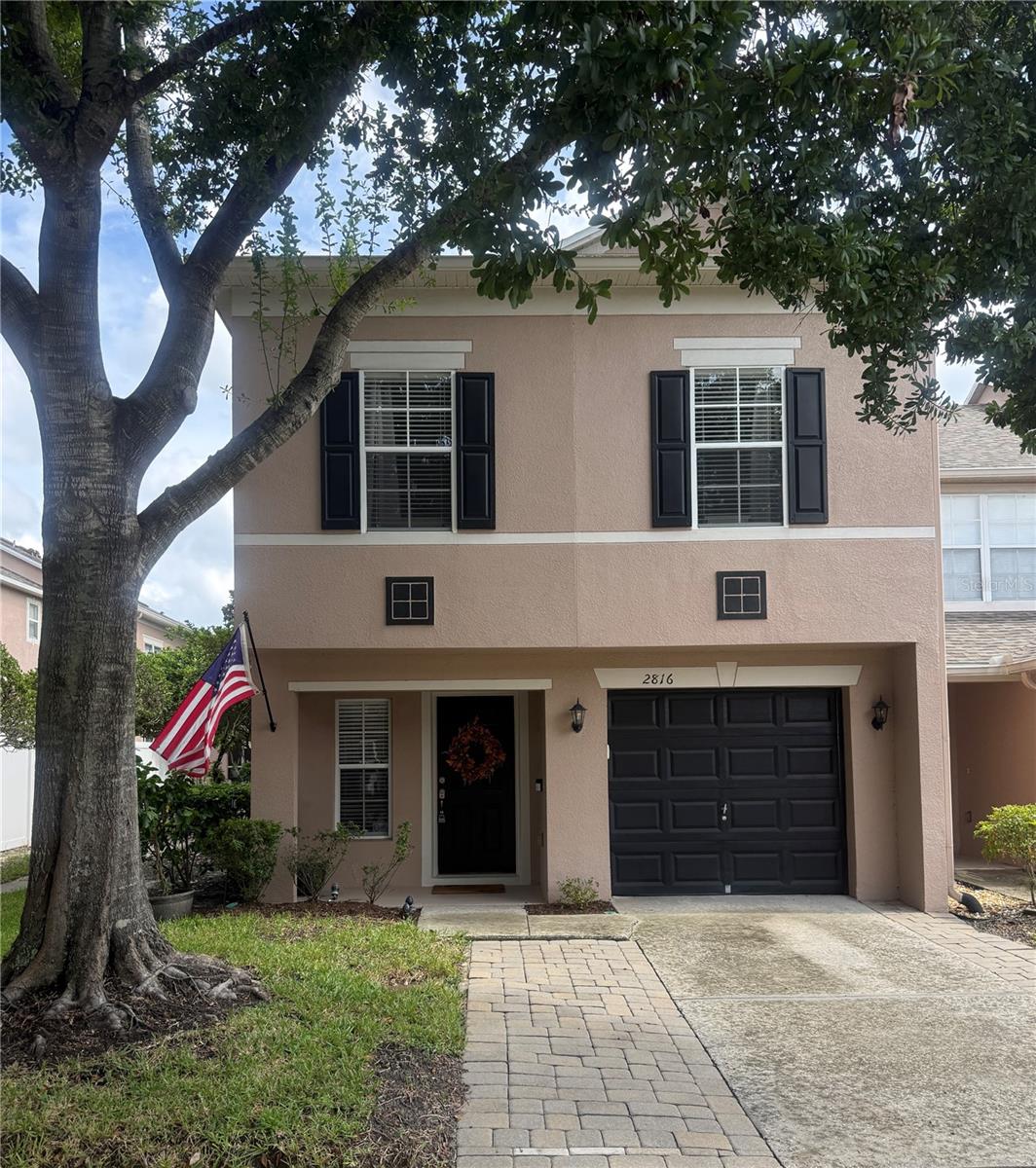 2816 CLIFFE COURT