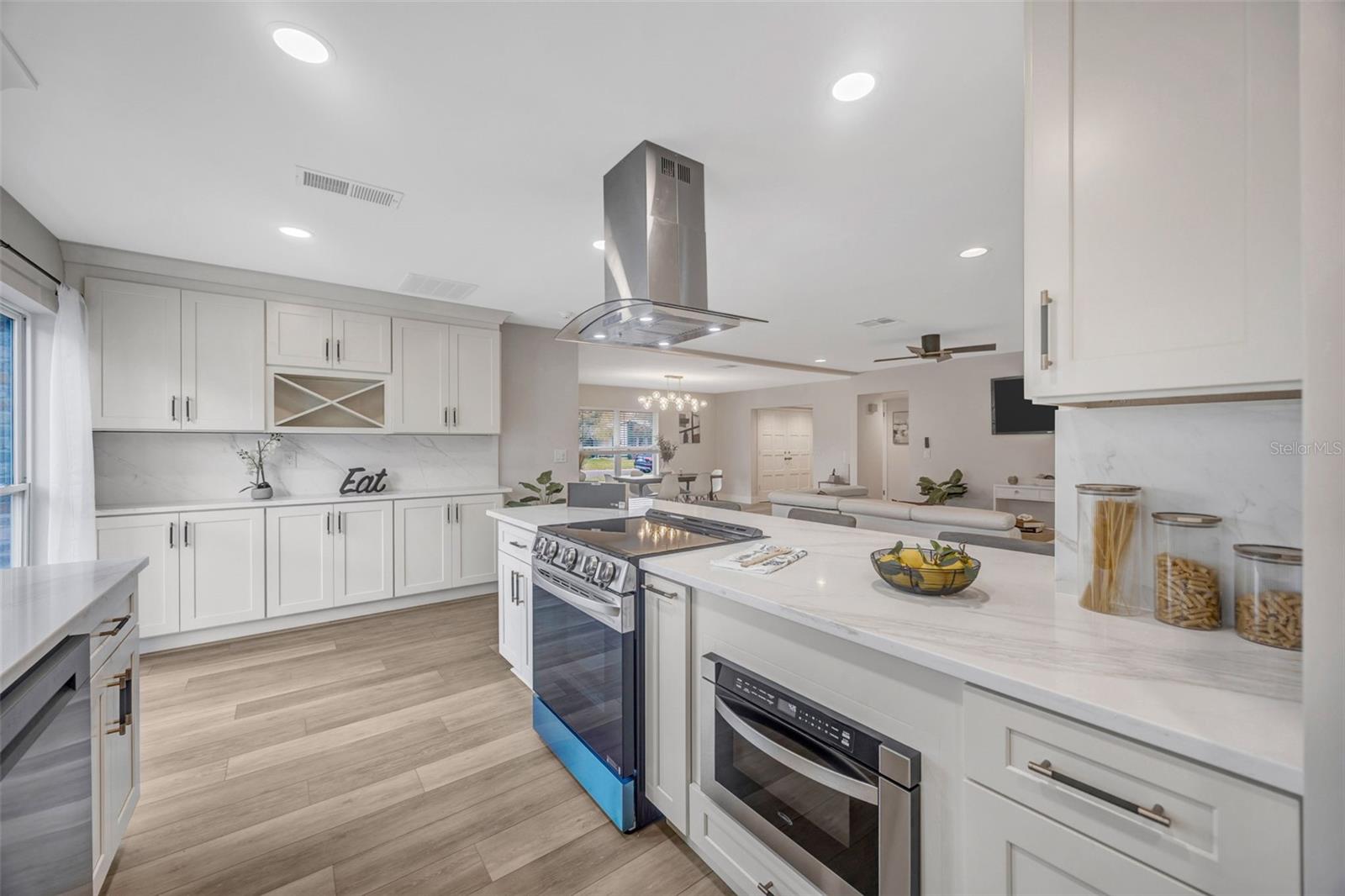 CARROLLWOOD SUB UNIT N - Residential