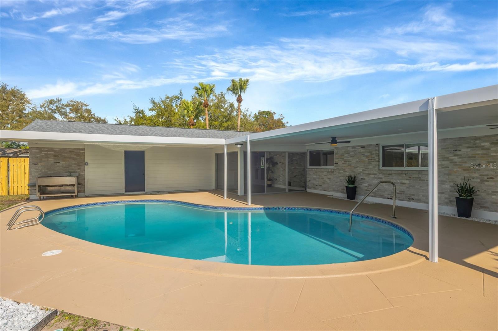 CARROLLWOOD SUB UNIT N - Residential