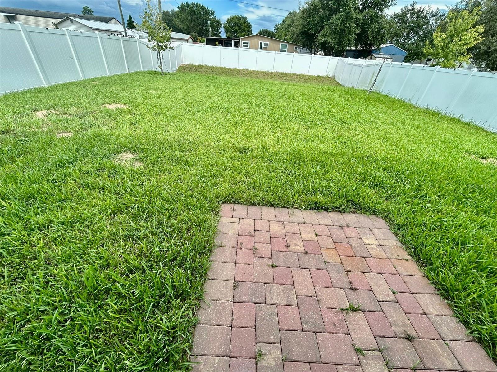 ALFORD OAKS - Residential Lease