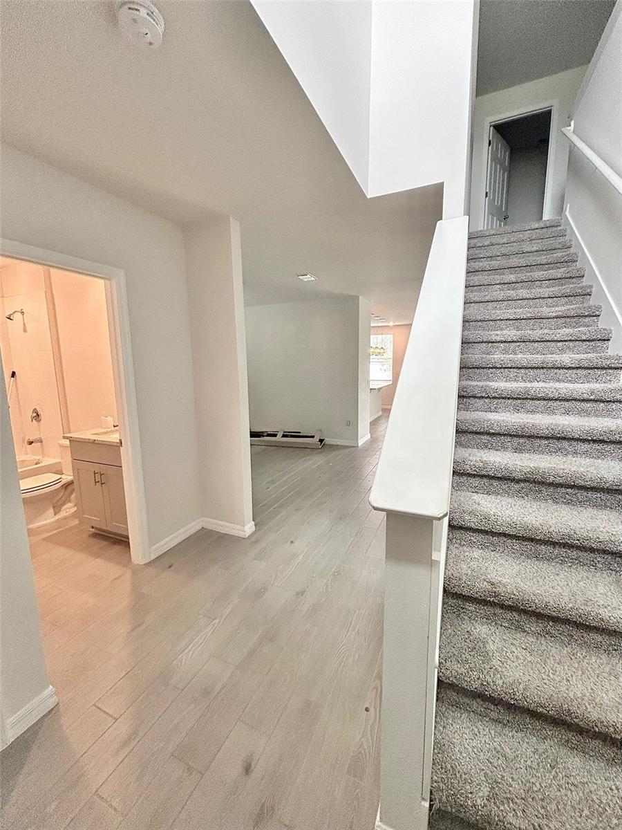 ALFORD OAKS - Residential Lease