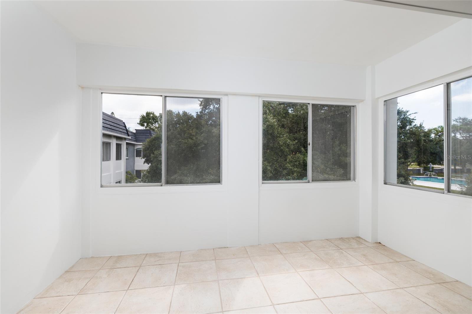 BARCLEY ESTATES - Residential Lease