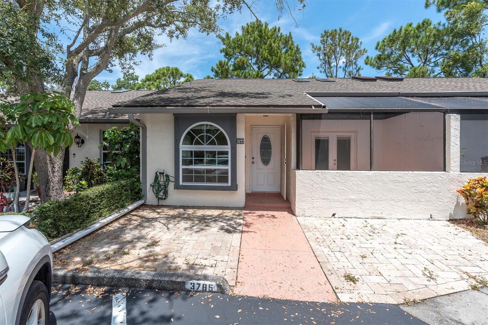 Maintenance-Free Living in Belle Oak Villas is Now Available for Rent! Discover relaxed Florida living in the highly sought-after Belle Oak Villas, ideally located in the heart of Largo and ten minutes from all the clearwater shops and PIE airport. This charming 2-bedroom, 2-bathroom villa is now available for rent and offers a rare blend of convenience, comfort, and flexibility.
The open-concept layout features a spacious living and dining area, a breakfast bar, and a fully equipped kitchen with ample cabinet space and essential appliances—including a washer and dryer in your private laundry room. Step outside to enjoy your covered courtyard, ideal for morning coffee or evening relaxation. This layout is rare in the Belle Oak Villas community and is one of the largest floorplans with ample lighting!
Both bedrooms are generously sized, with the primary suite offering a walk-in closet, en-suite bathroom with accessibility features, and private access to the backyard. Reserved parking is located just steps from your front door, and the community mailbox is conveniently nearby.
Enjoy access to the community pool and professionally maintained grounds—all included in a low HOA fee (paid by the owner).
Optional Furnished Rental:
Looking for a seasonal stay? This villa is available furnished for an additional monthly fee—perfect for snowbirds who want a comfortable, turnkey experience without the hassle of buying or moving furniture.
Whether you're planning a 6-month escape from the cold or seeking a longer-term lease in a peaceful, well-kept community, this villa is a must-see.
Contact us today to schedule your private tour and secure your spot in sunny Largo!